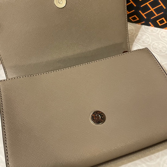 NEW Tory Burch Emerson Combo Cross-Body - Picture 11 of 15